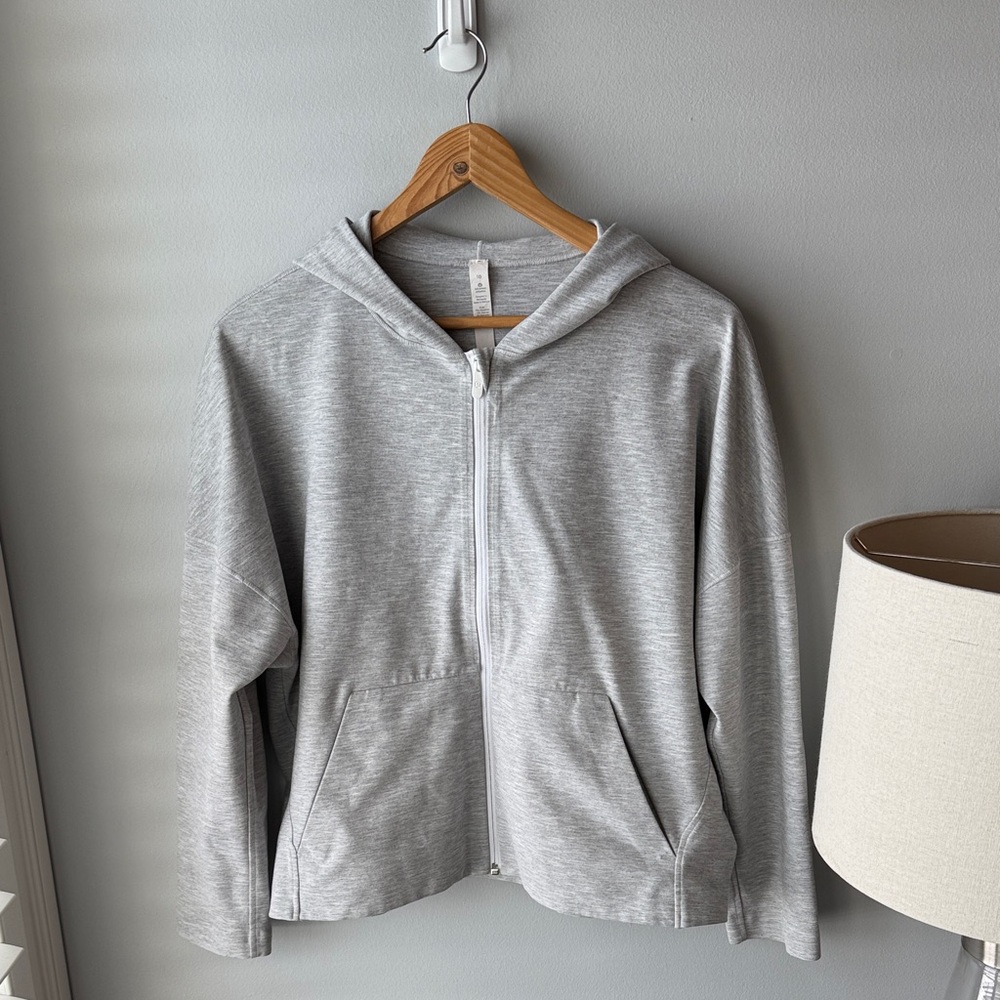 Lululemon Minimal Hoodie in Heathered Power Grey - Picture 6 of 12